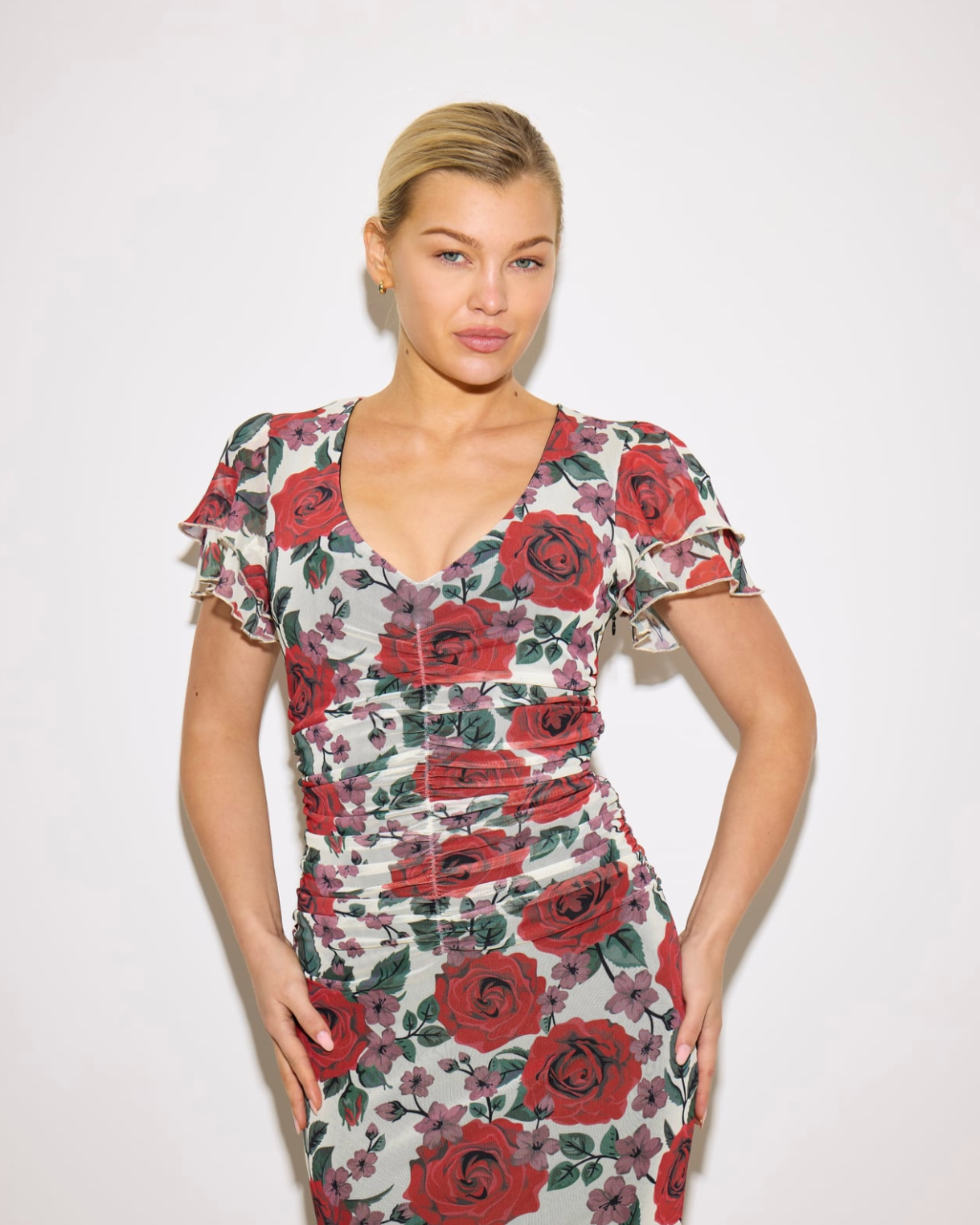 How to Style a Floral Maxi Dress for Effortless Spring Outfits