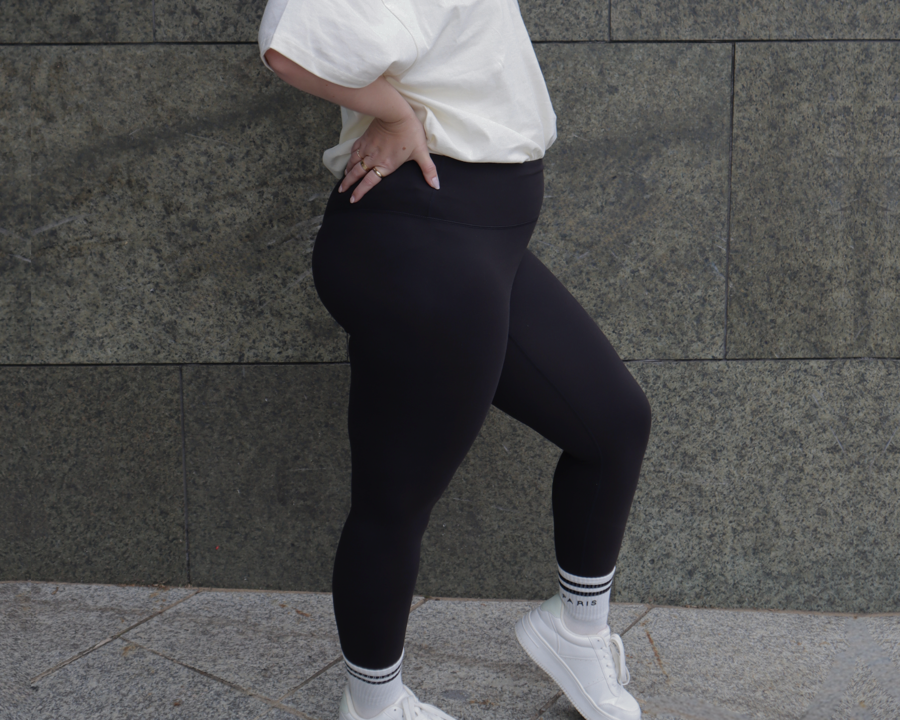 How to Style Your RELR Butt-Lifting Leggings for Literally Everything