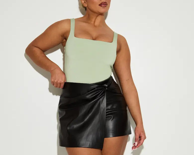 The Smart Skort – Tailored Confidence, Built-In Ease