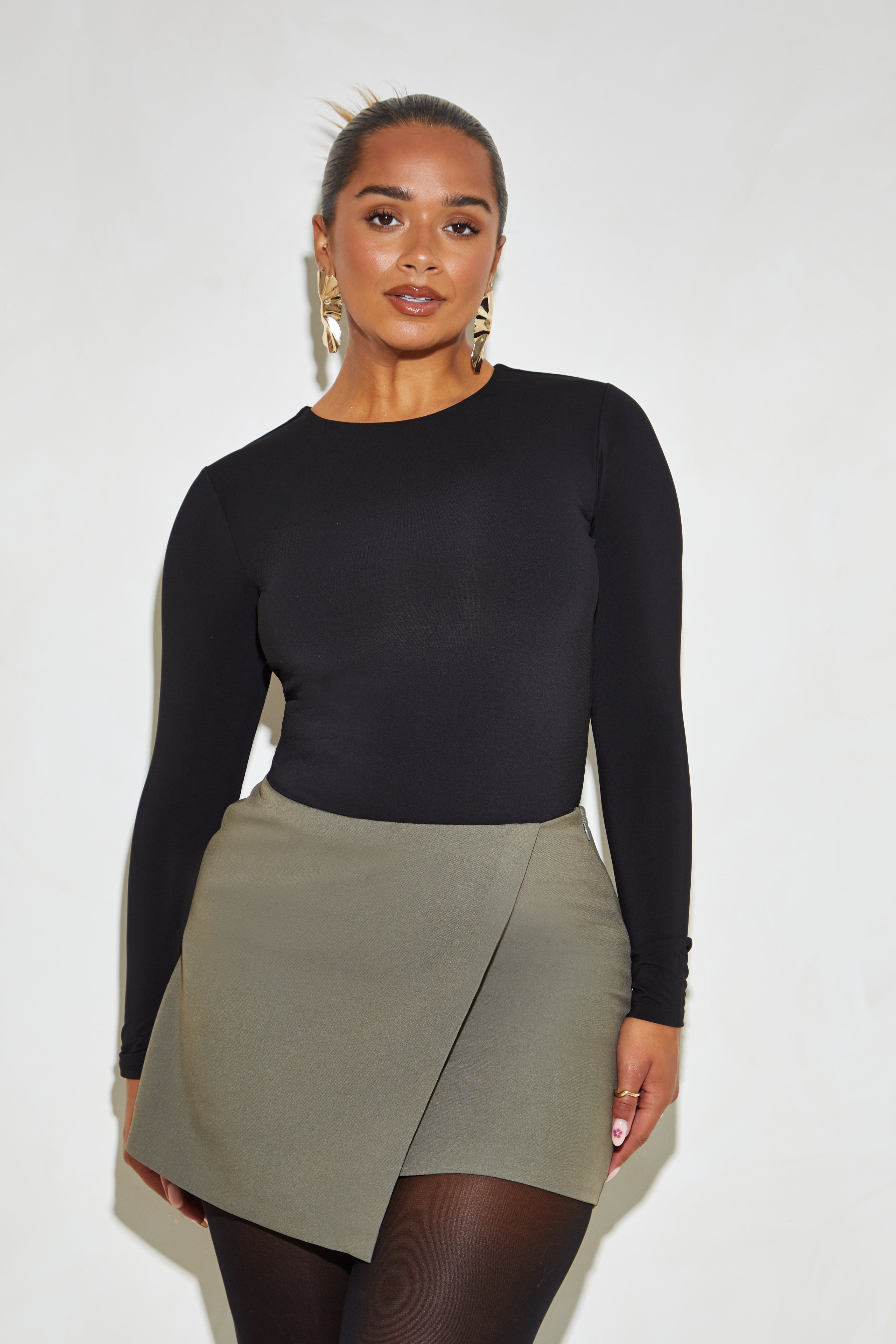 Long Sleeve Crew Neck 'Yas' Bodysuit - Black
