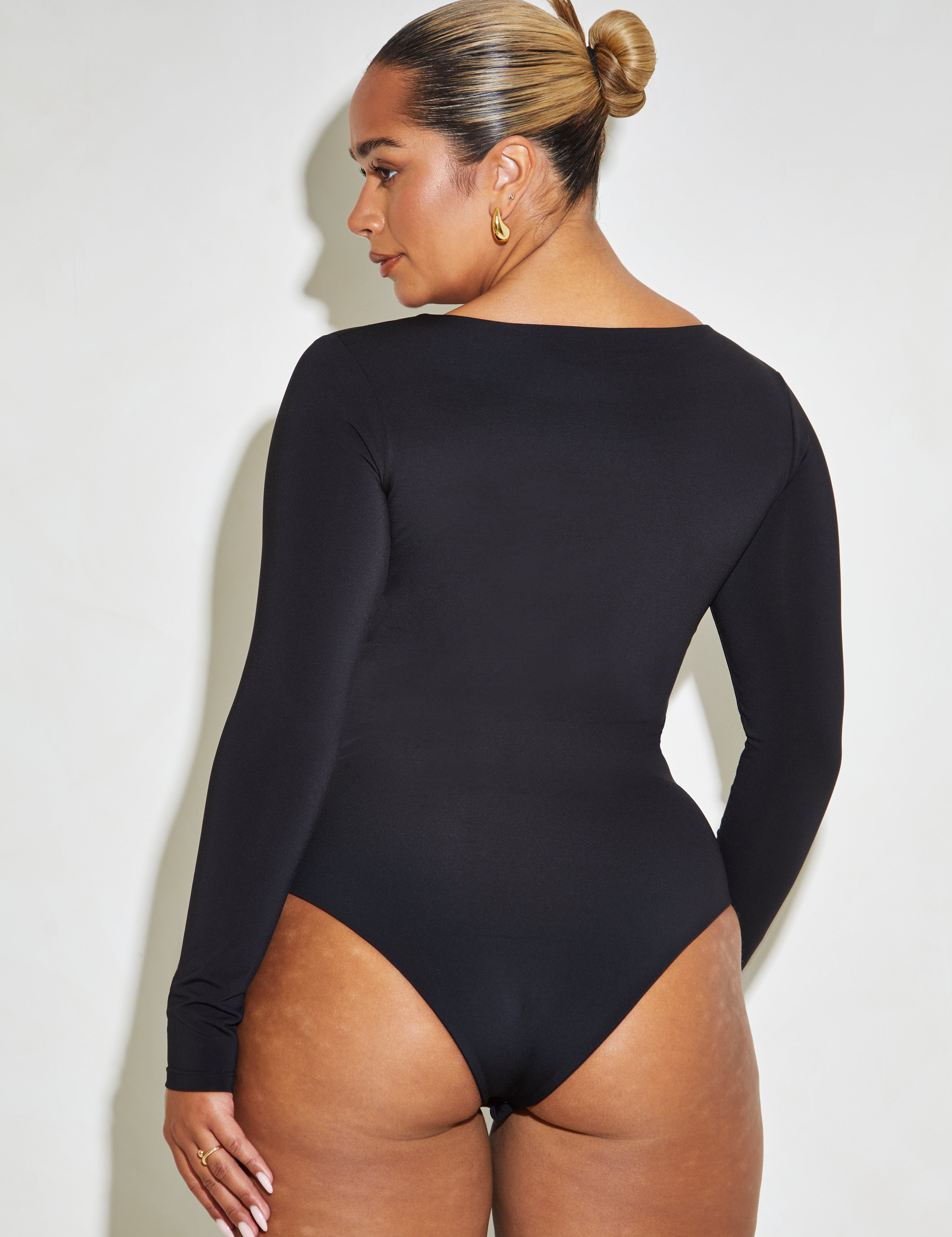 Bodysuit-Scoop-_Neck.jpg