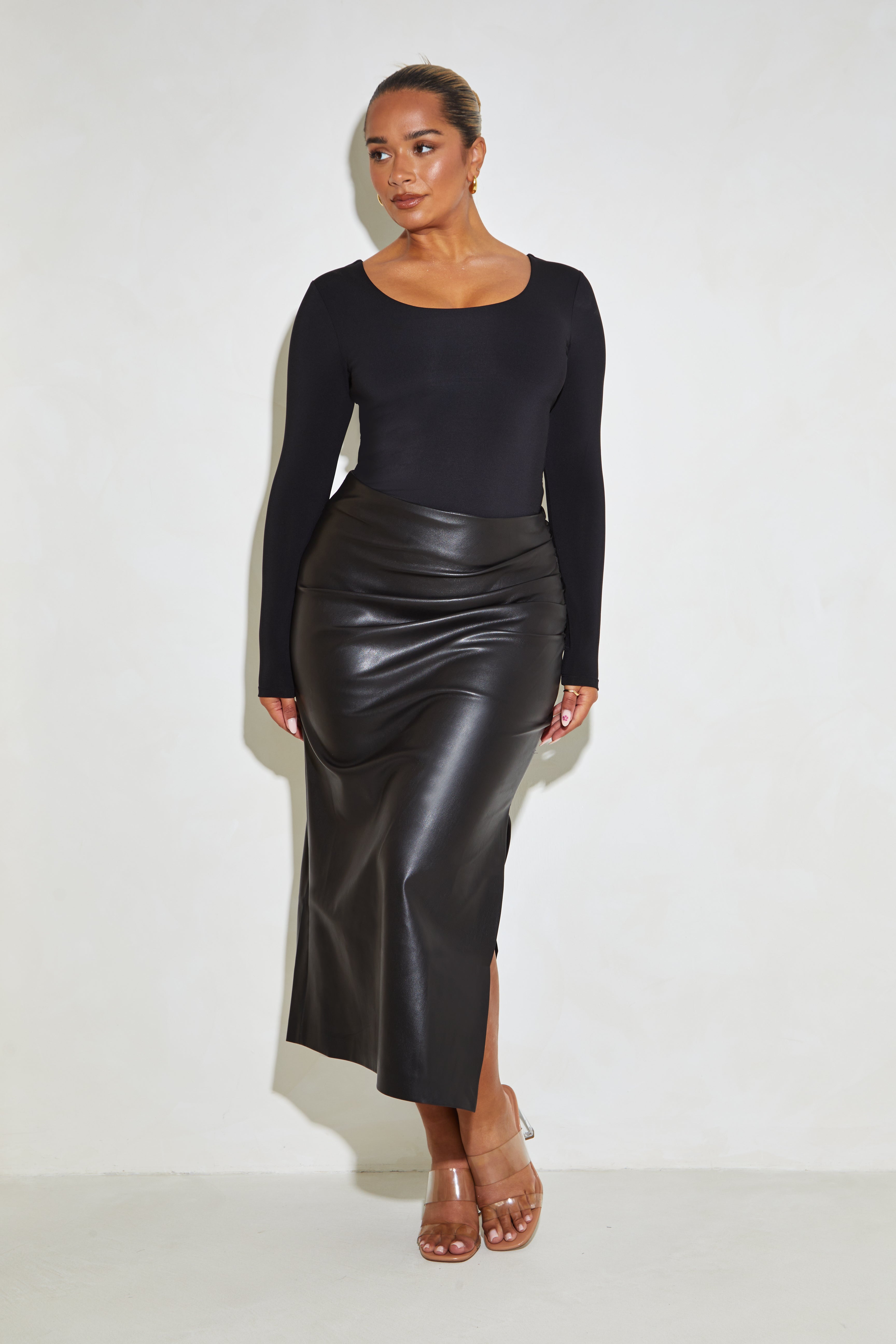 Long Sleeve Scoop Neck 'Charlotte' Bodysuit - Black