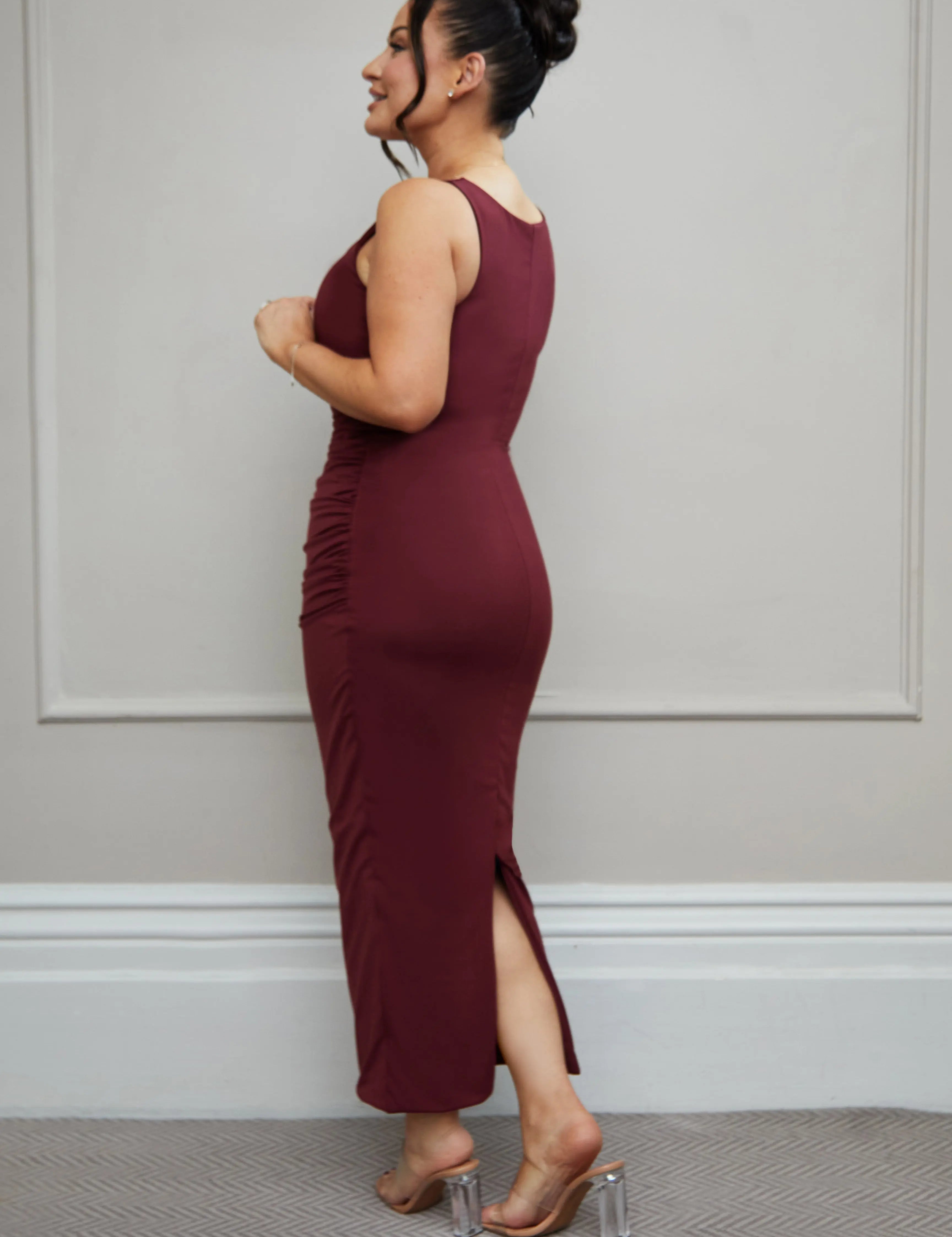 Ruched Scoop Neck Shaping 'Orla' Maxi Dress - Zinfandel Elrstyle