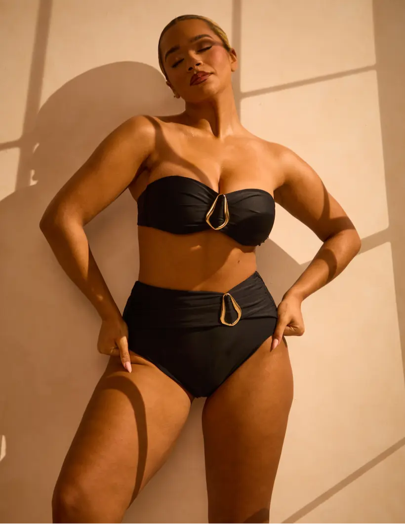 High Waisted Tummy-Control Ruched Belt Bikini Bottoms with Gold Ring Detai - Black RELR