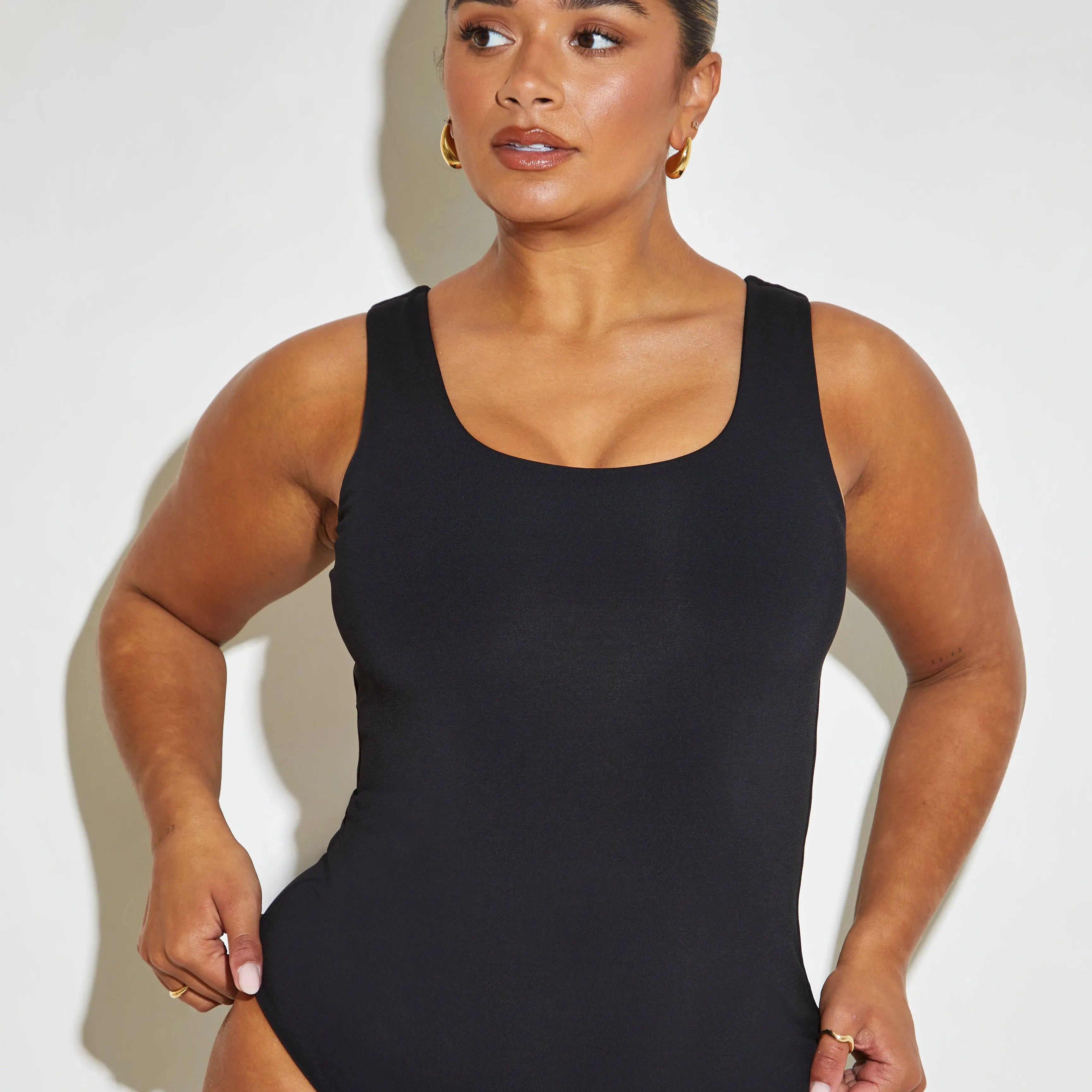 Scoop Neck Plunge Sleeveless 'Joy' Bodysuit - Black Elrstyle