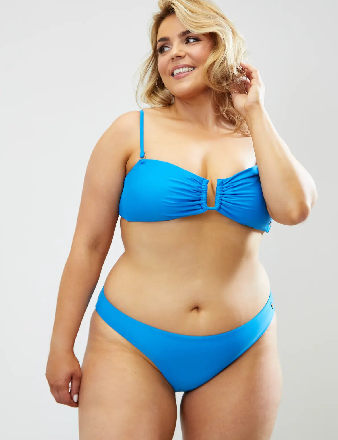 Bandeau U- Front Removable Strap Bikini Top in Ibiza Blue Elrstyle