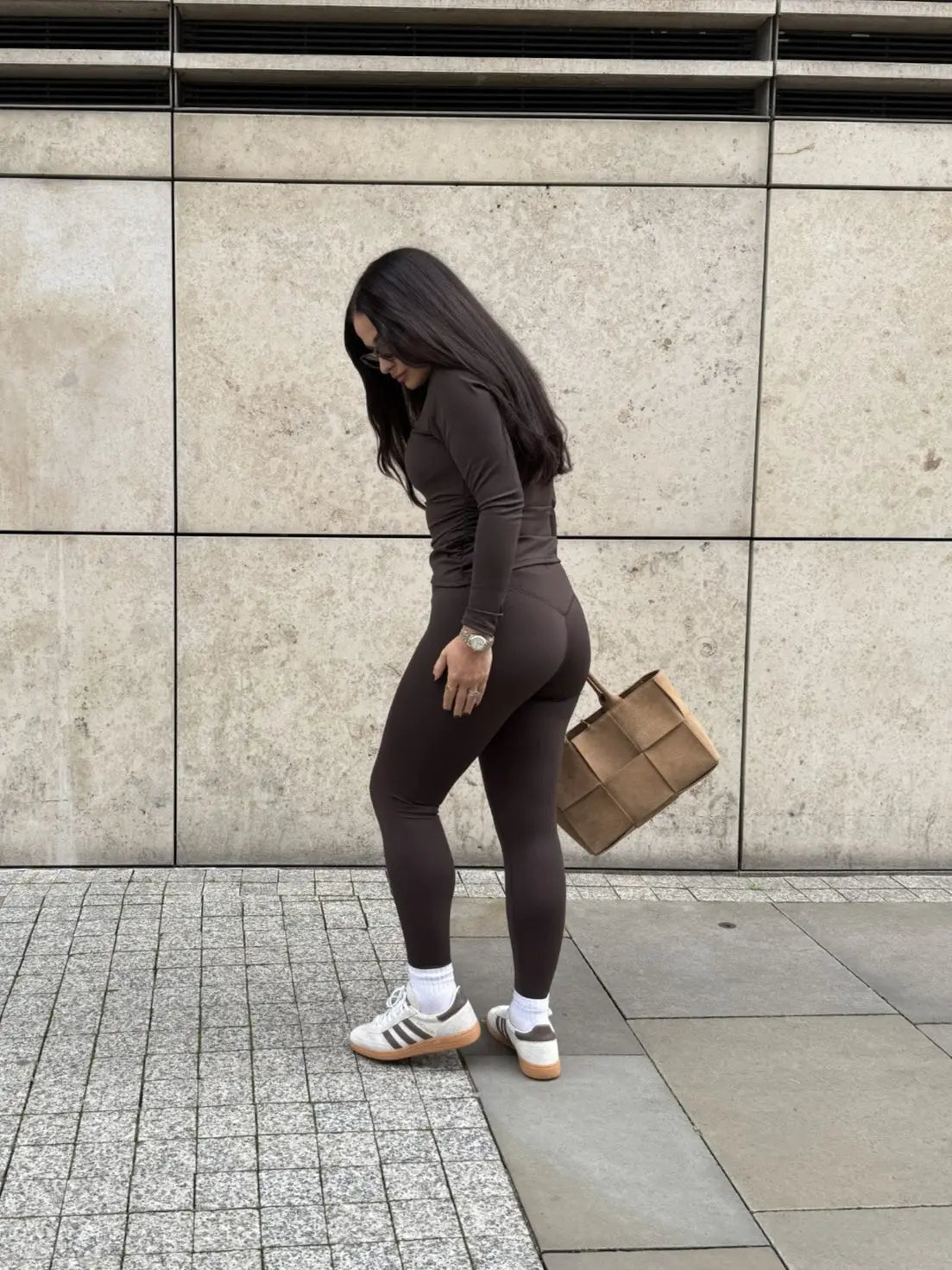 Dani Crew Neck Long Sleeve Ruched Side Top RELR