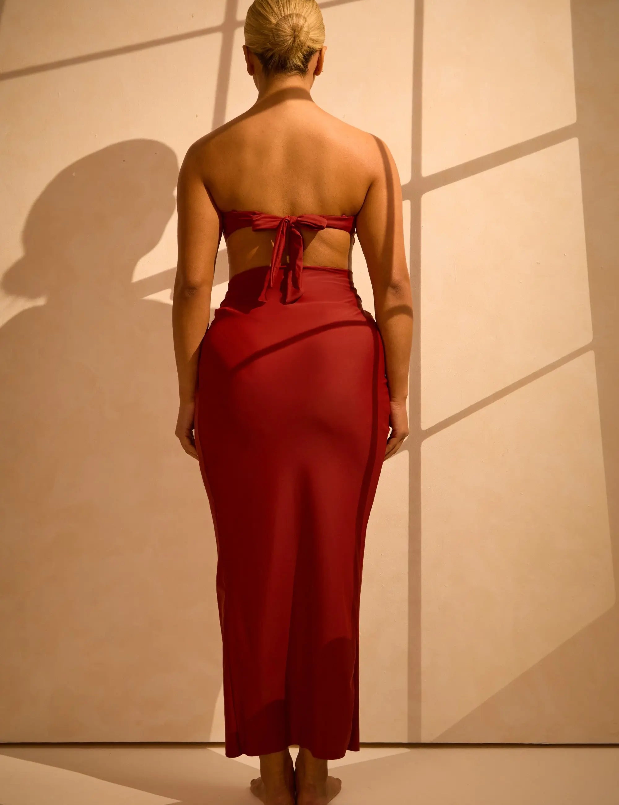 Long Shaping Swim Skirt with Knot-front and Split-leg - Rust RELR