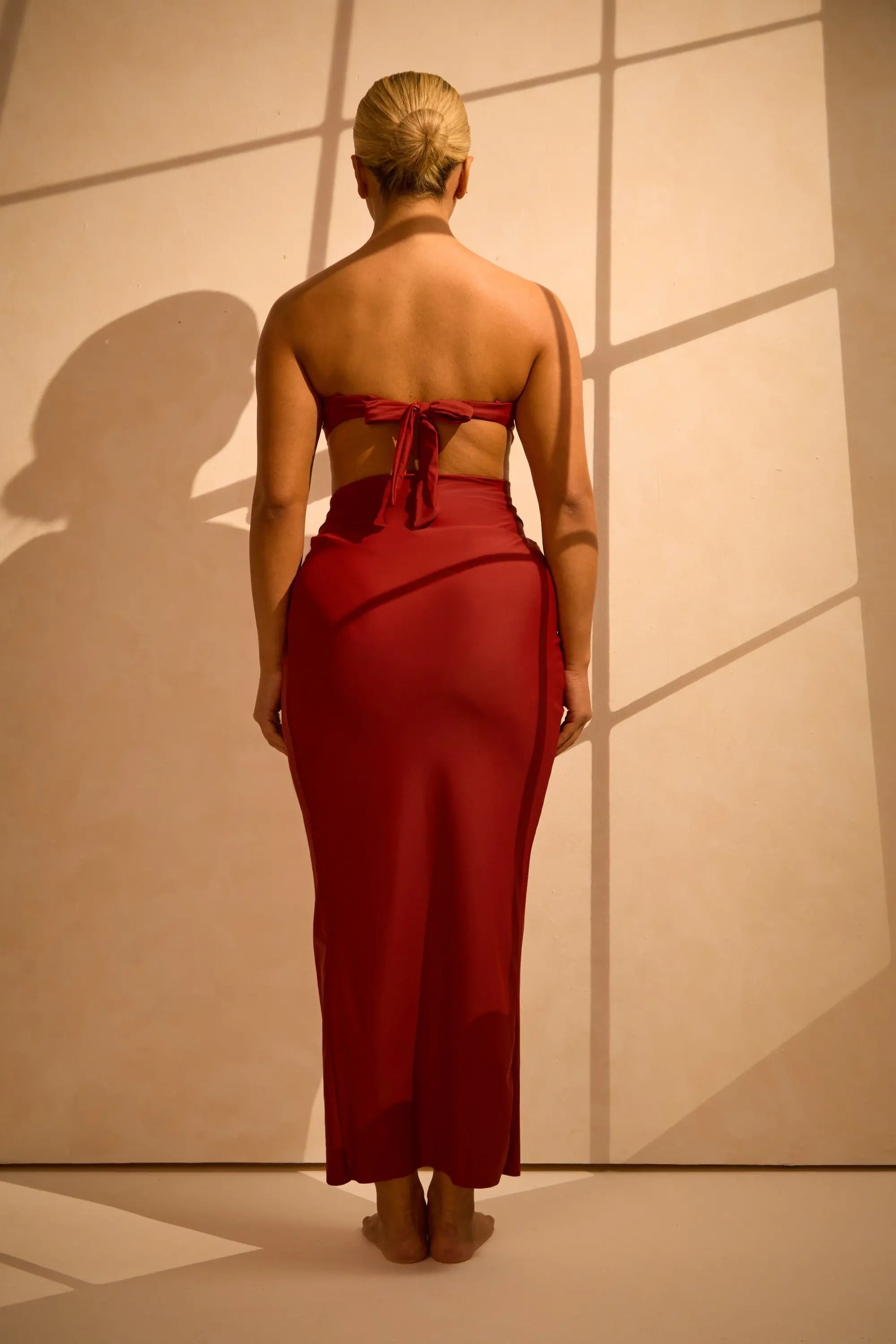 Long Shaping Swim Skirt with Knot-front and Split-leg - Rust RELR