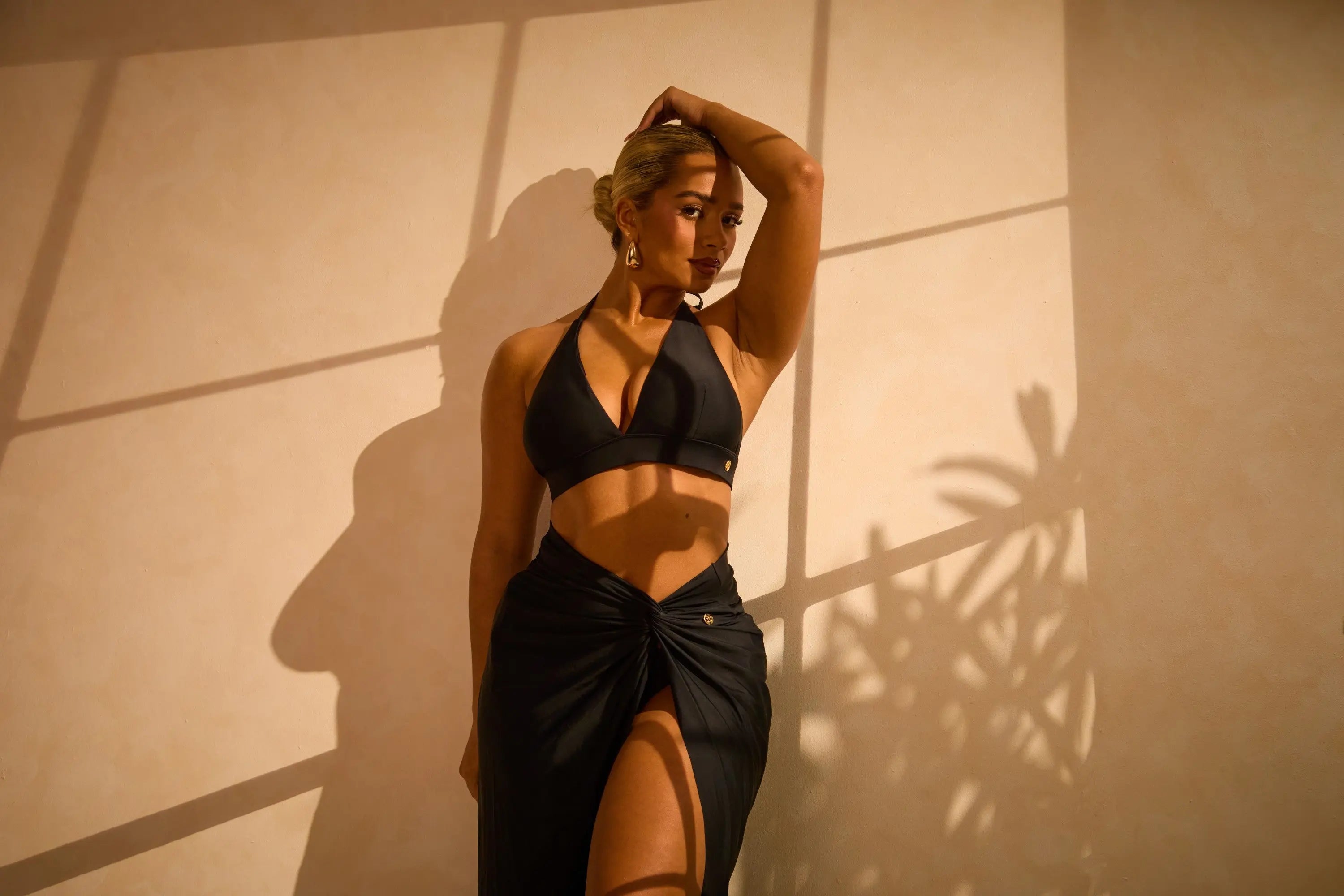 Long Shaping Swim Skirt with Knot-front and Split-leg RELR