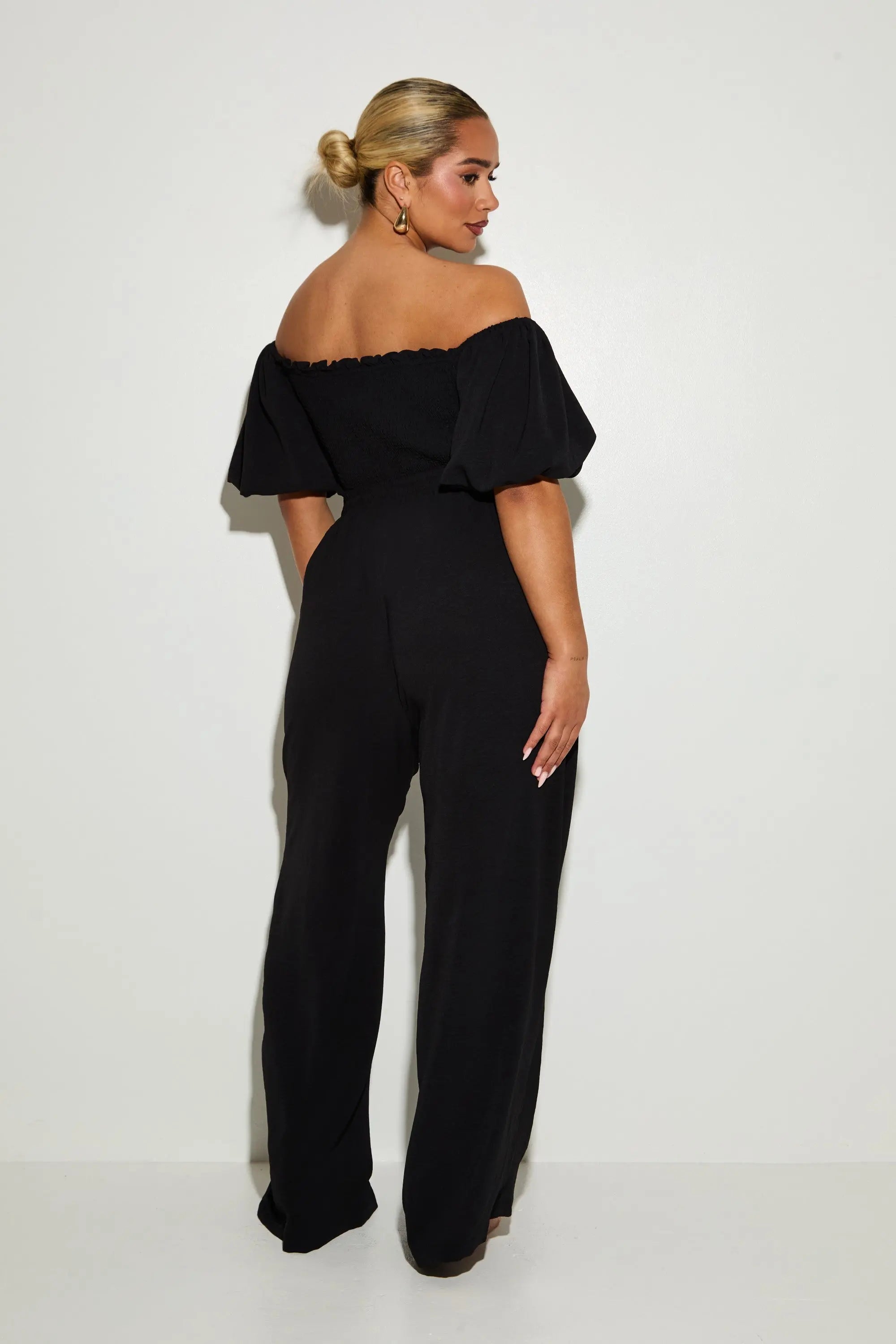 Off The Shoulder 'Bon' Crepe Top - Black RELR