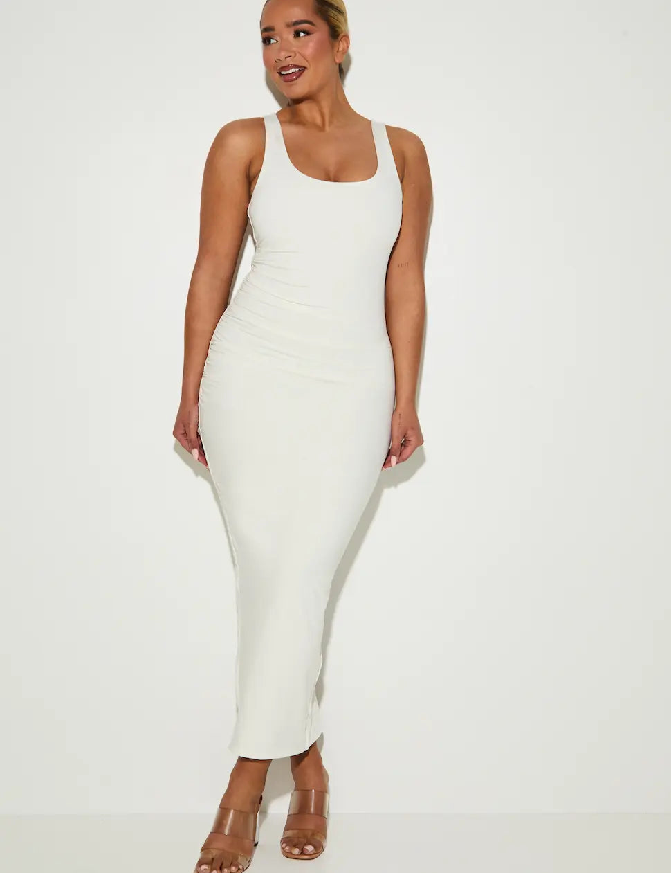 Ruched Scoop Neck Shaping 'Orla' Maxi Dress - Coconut Elrstyle