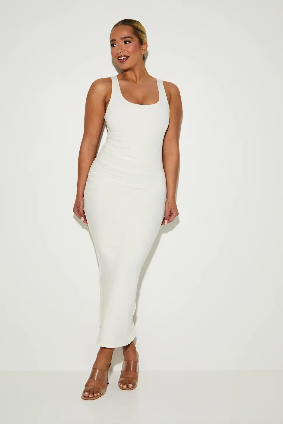 Ruched Scoop Neck Shaping 'Orla' Maxi Dress - Coconut Elrstyle