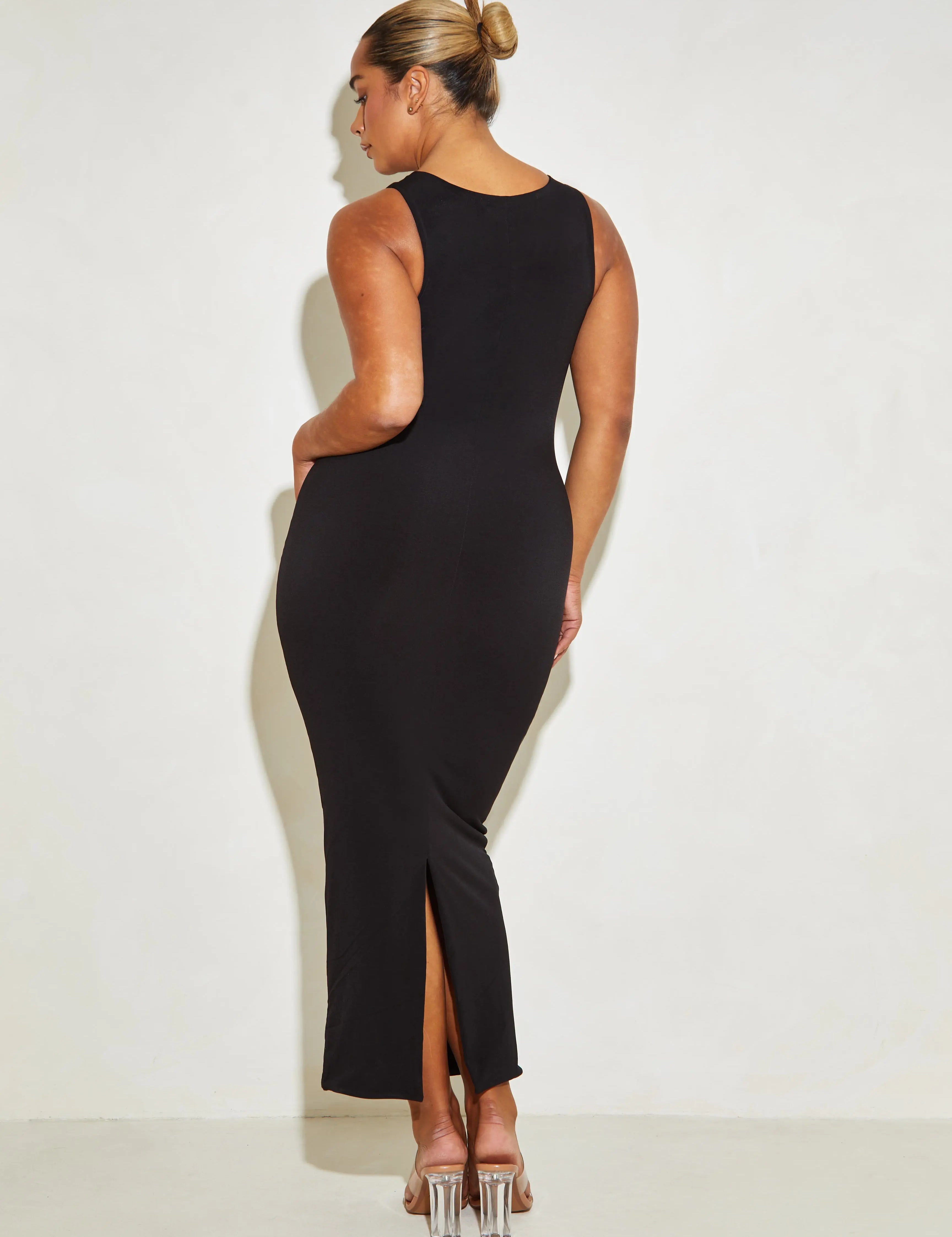 Black Ruched Scoop Neck Shaping 'Orla' Maxi Dress RELR